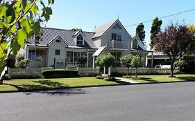 Creek Cottage 4*