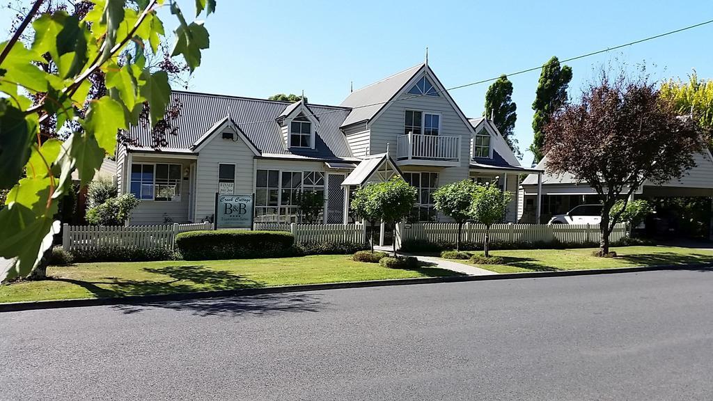 Creek Cottage Bed And Breakfast Traralgon Room photo